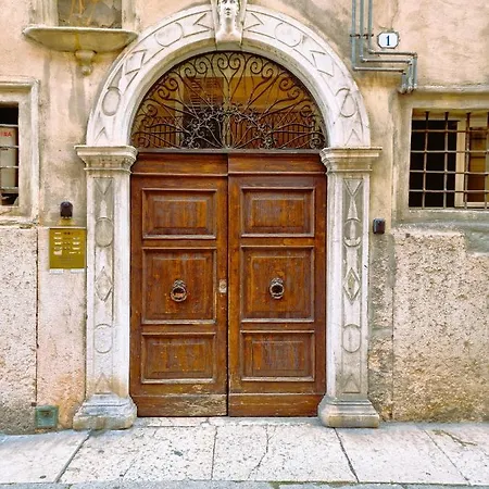 Apartment Antico Seminario *